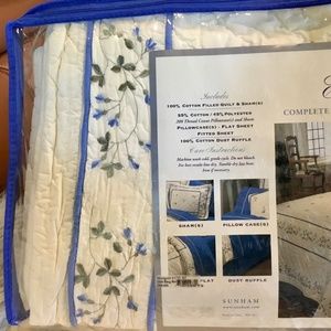 Brand new 8 piece king bedding set